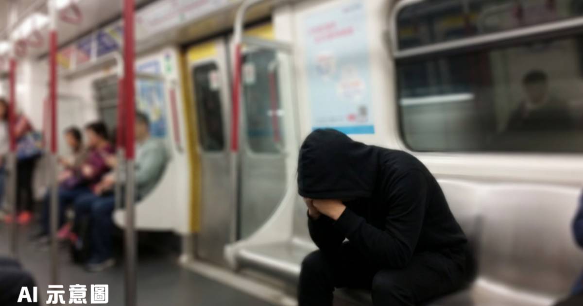 港鐵青年疑吸毒全身抽搐｜幕後花絮曝光突然清醒露笑容 網民激辯