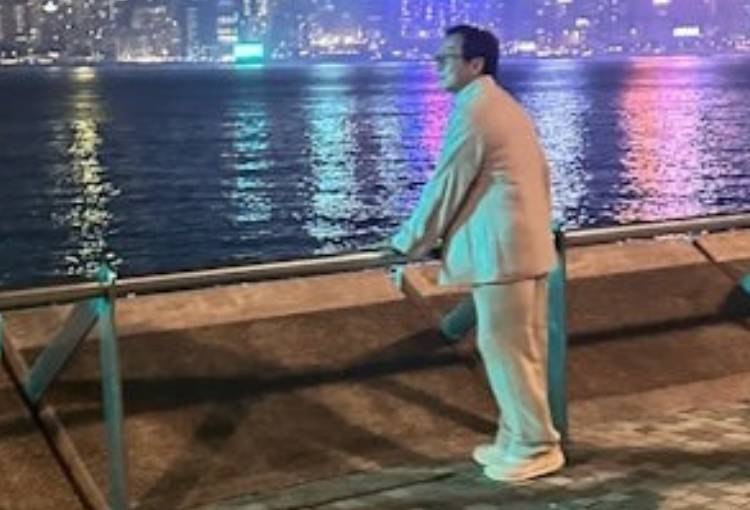 71歲成龍海傍吹風被捕獲｜滄桑身影曝光惹網民鼻酸 一舉動獲讚沒架子