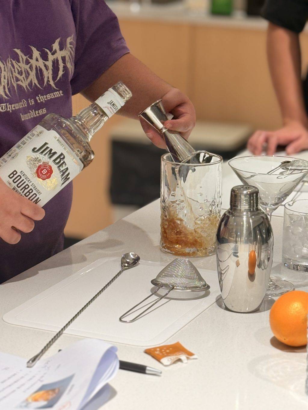 【個人品味up!】3大專業調酒系列課程推介 輕鬆變 (圖片來源:仁愛堂YES廚藝教室)