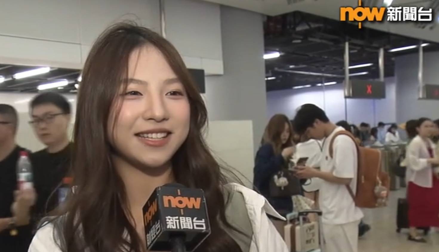 重慶遊客 電視台字幕 (圖片來源:NowTV)