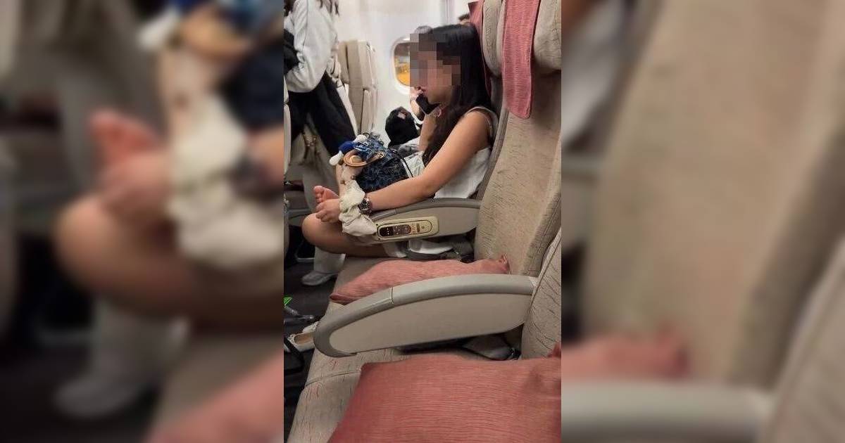 疑內地女機上盤腿摳腳皮｜鄰座男乘客崩潰：全程有聲