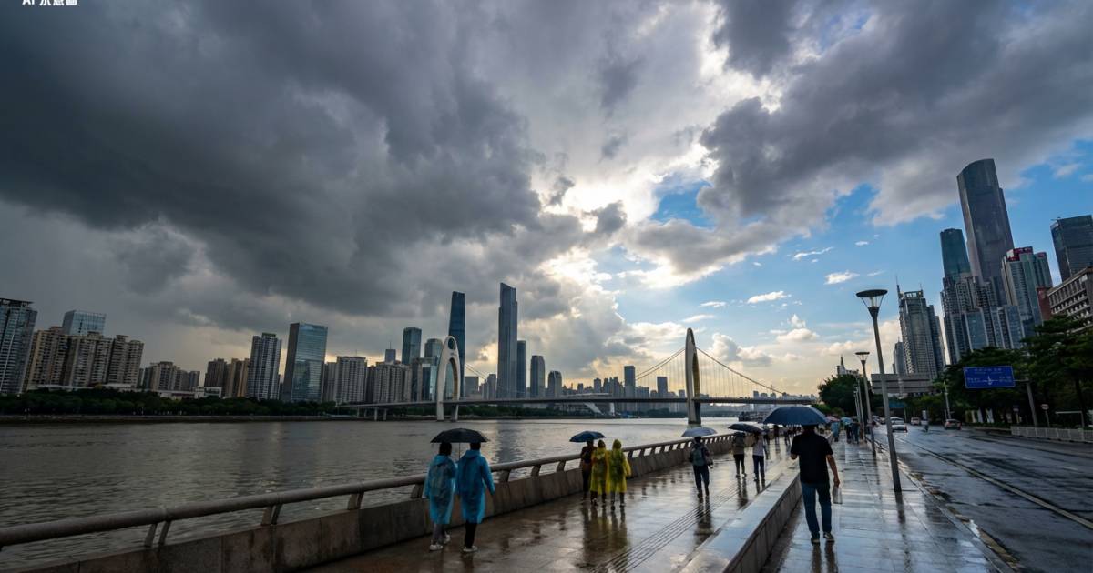 北上注意！廣東周末天氣突變飆至32°C？開心唔好太早 氣象台警告：恐怖天氣下周殺到