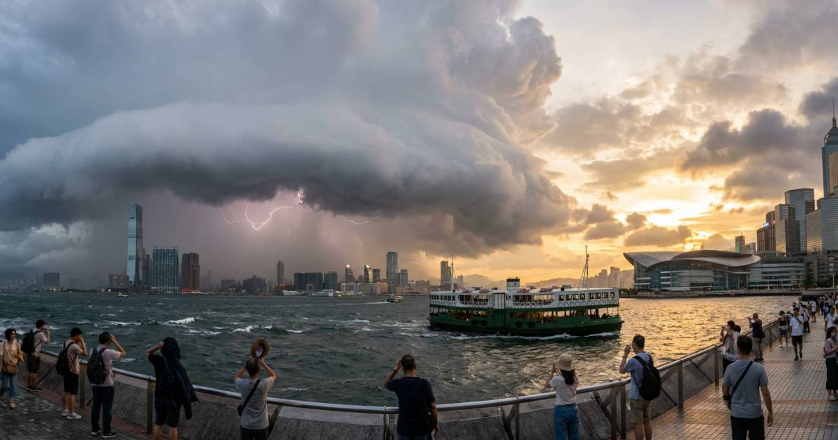 冷鋒黃昏突襲｜氣溫狂降8度！天文台警告：狂風雷暴即將爆發？