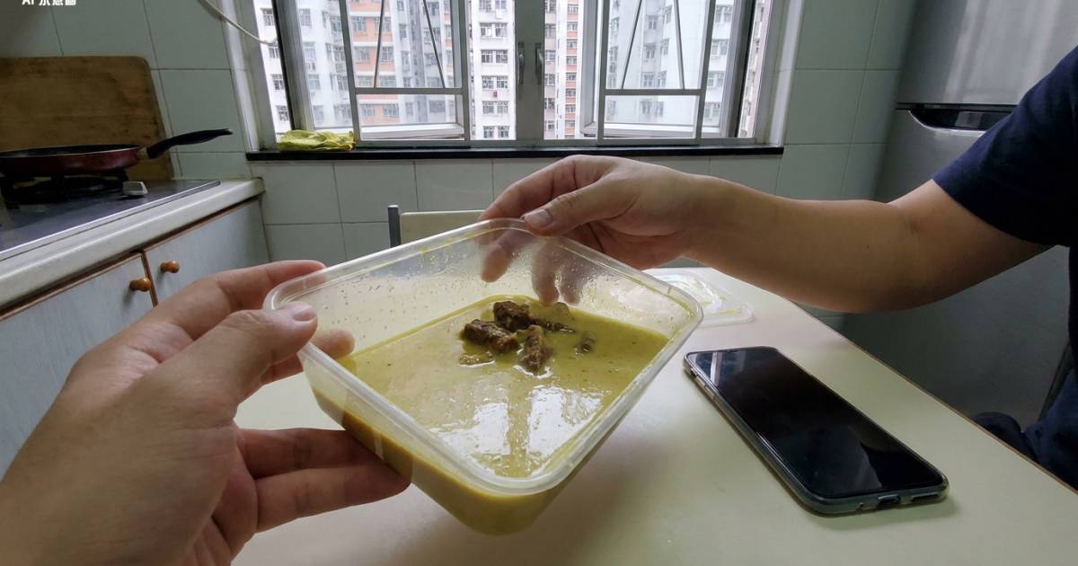 北角食店$50咖哩牛腩出事！事主打開嚇親致電投訴職員一句神回覆KO！