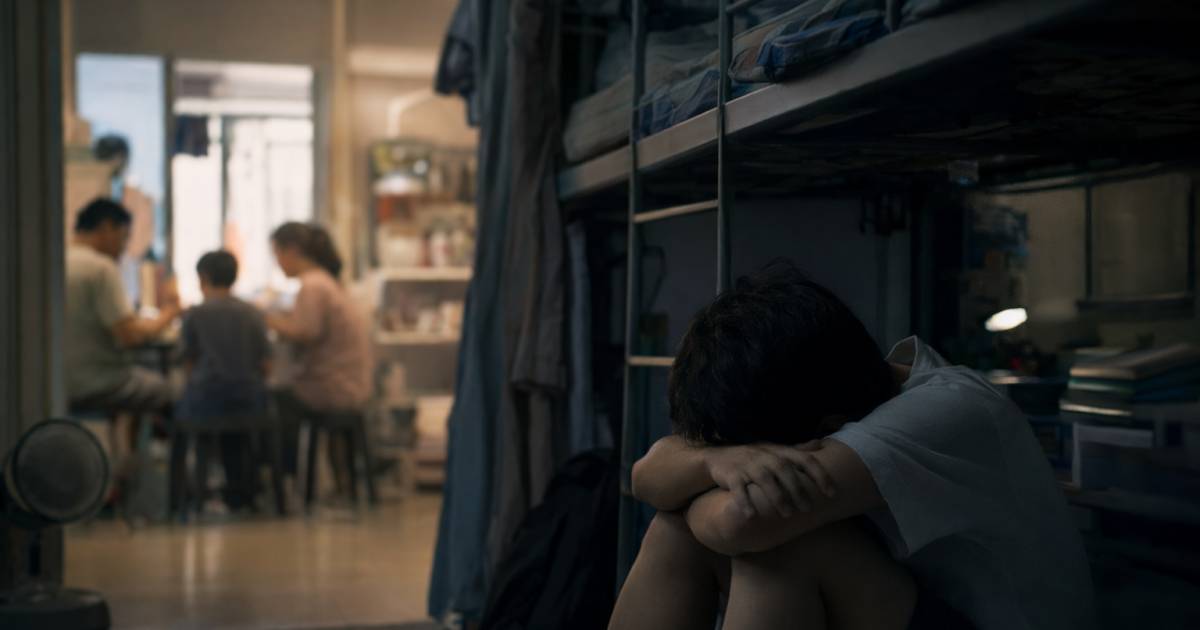 港男呻住公屋零私隱身心受創 炮轟父母一個決定毀咗成個青春期