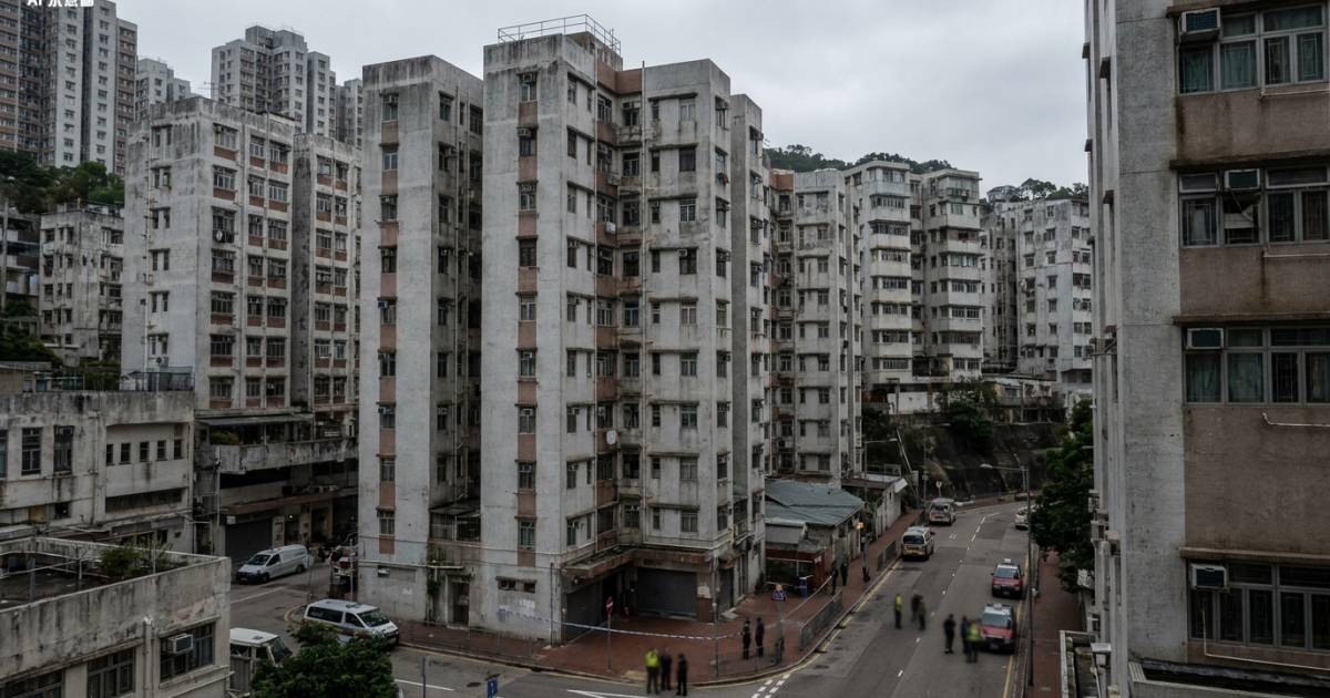 珍惜生命｜觀塘月華街42歲女子高處墮下 當場不治 警方檢獲遺書