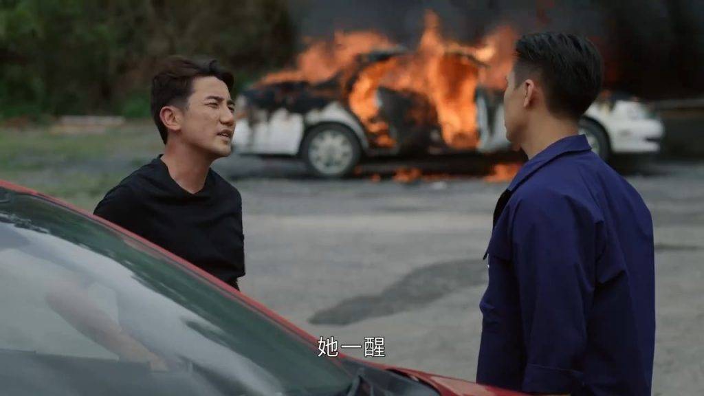 重案解密|魔警洪永城成魔之路曝光!狠心「殺妻 洪永城燒車滅跡後,竟然出現一個接頭人!這個由陳少邦飾演的同僚戴日安,正正是整宗案件中最關鍵的內鬼!(圖片來源:優酷)