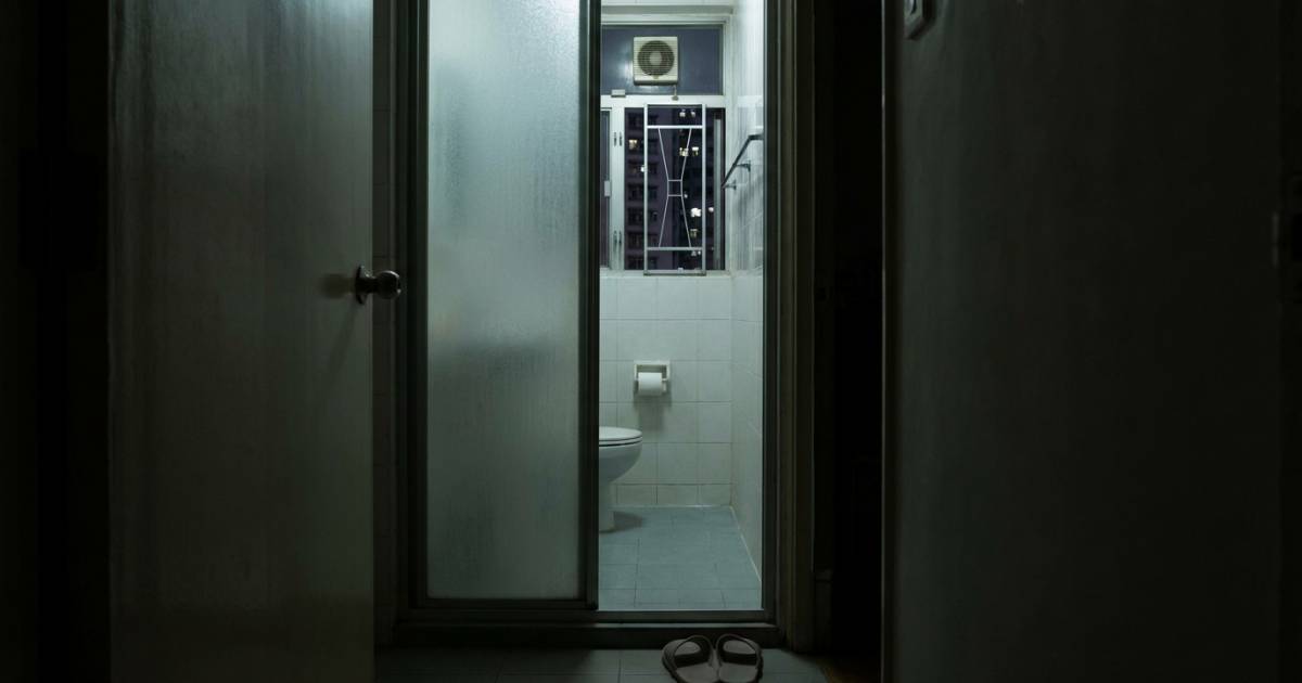 大角咀49歲女子深夜倒斃浴室 現場未留遺書死因成謎