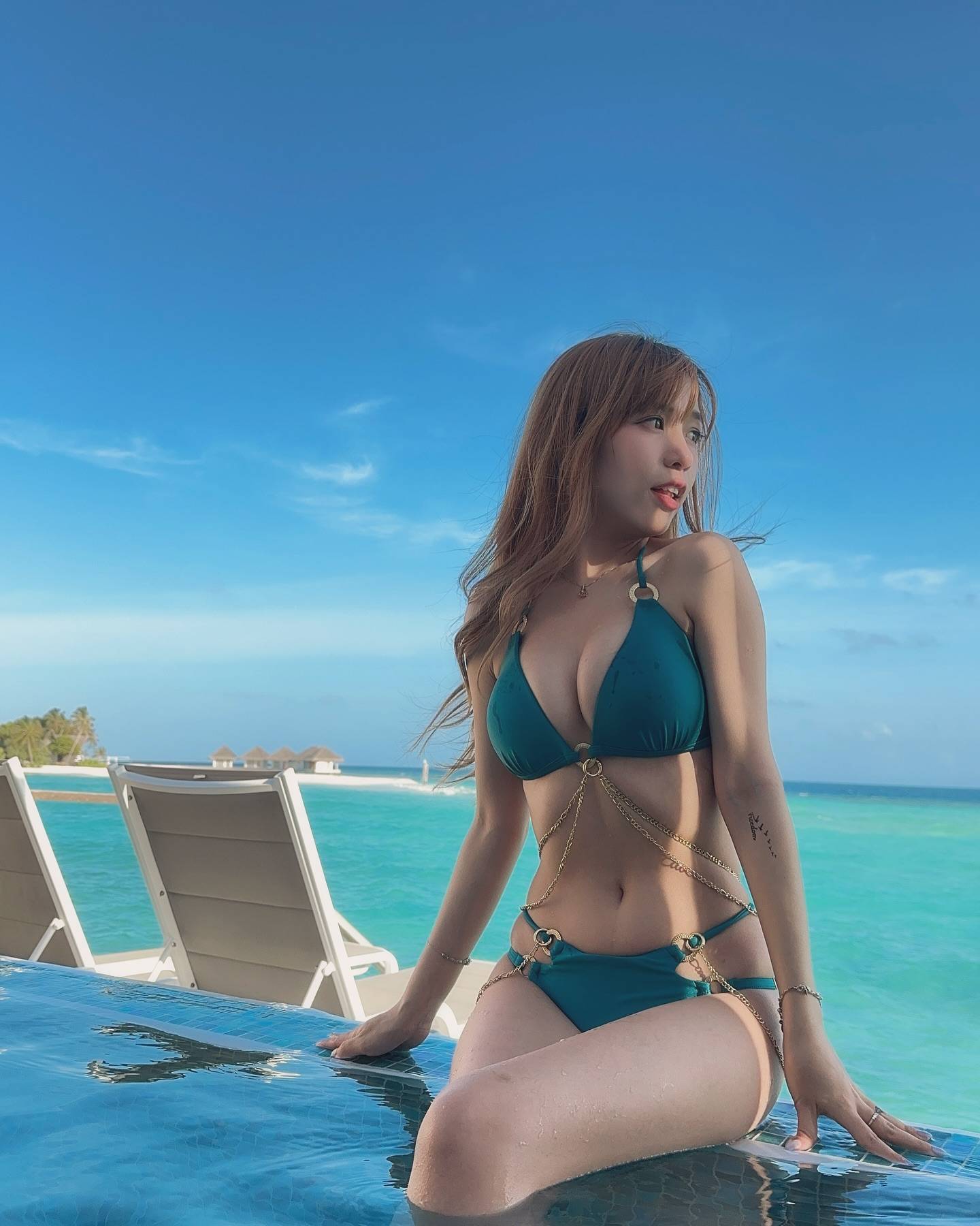 鍾紫伶 8點直樂 (圖片來源:IG@ling_lingbabe)