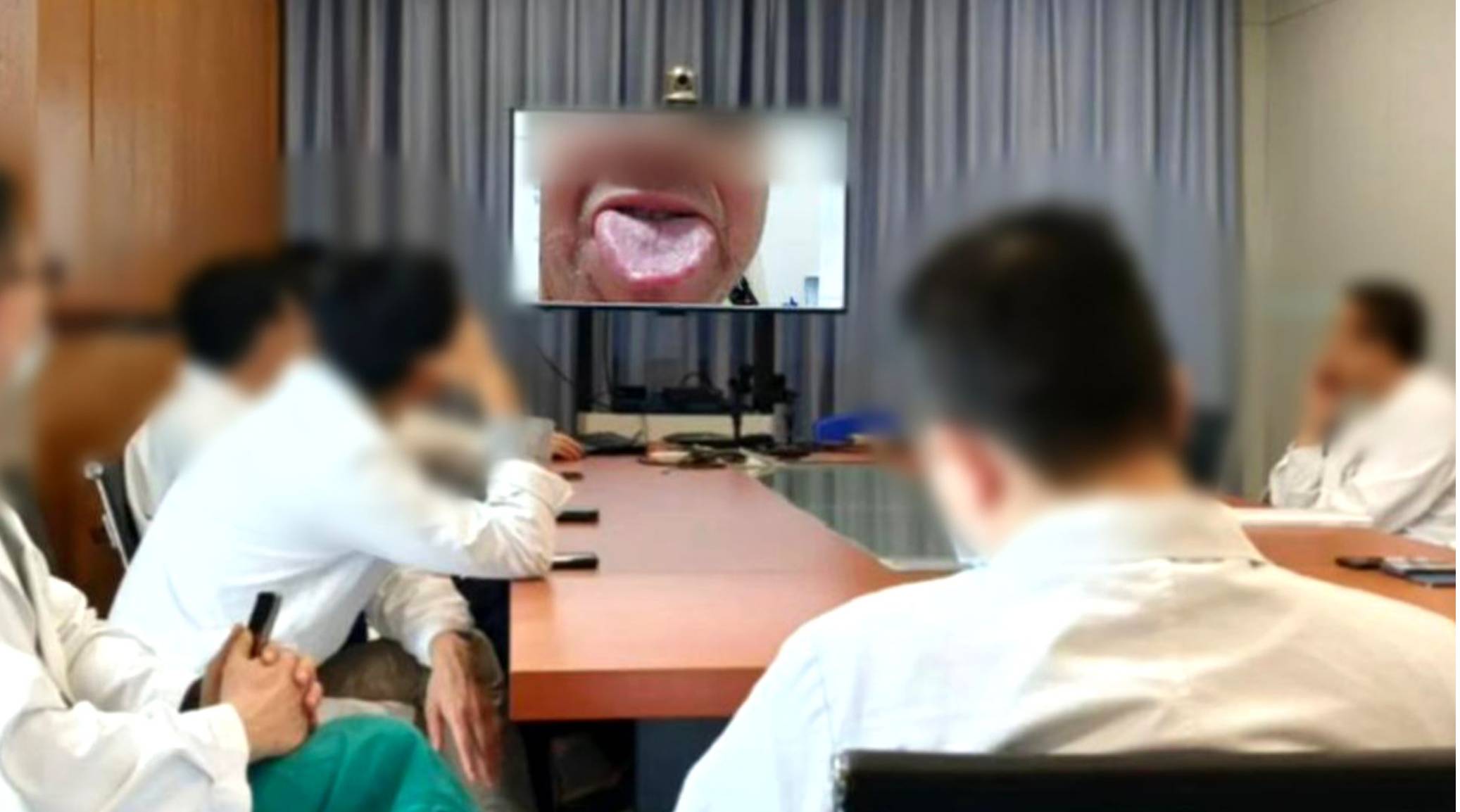 東張西望 網上騙案 陳醫師聲稱找多位專家看照片為標叔睇症。(圖片來源:TVB)