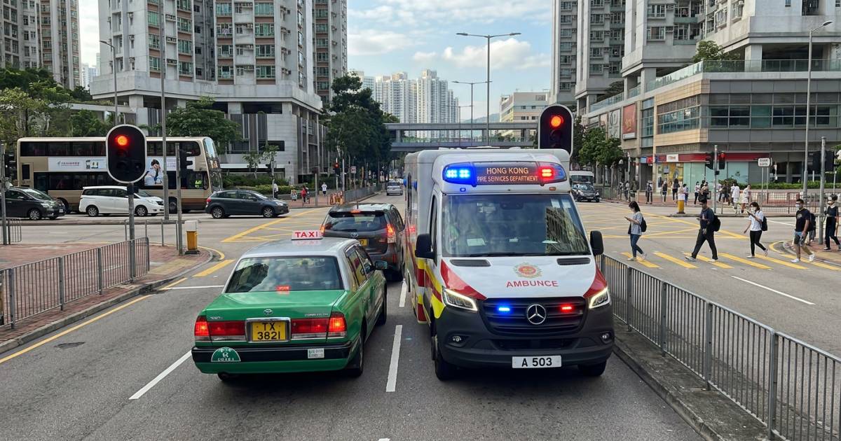 綠的司機屯門燈位拒讓救護車｜影片瘋傳惹公憤 網民激辯：自私定係有苦衷？