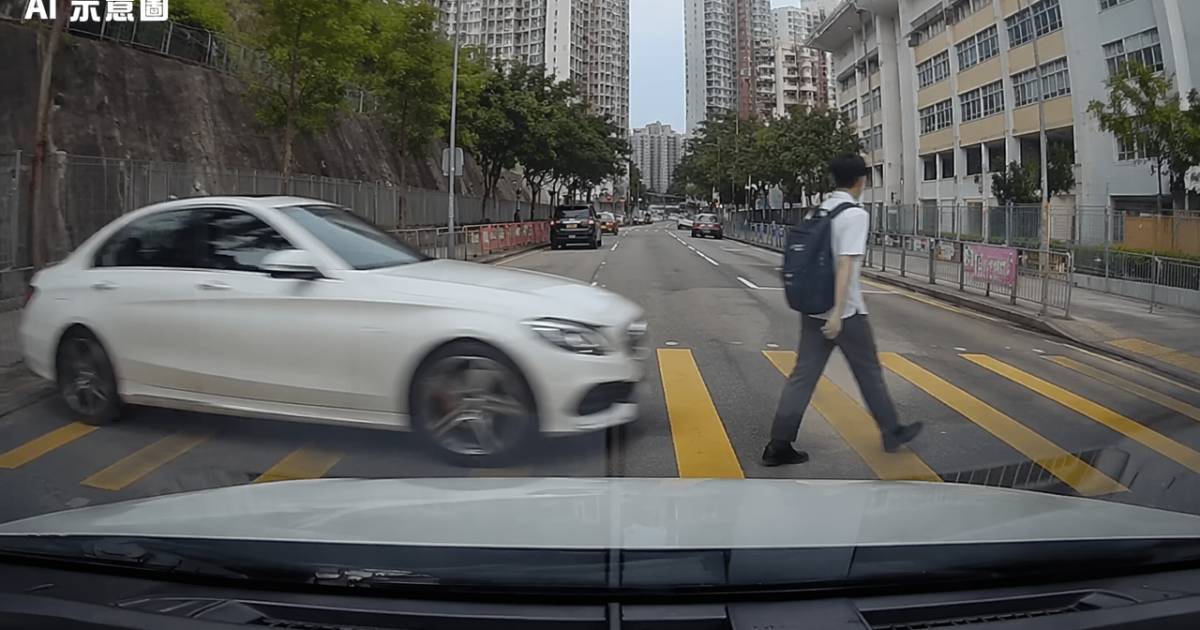 將軍澳平治斑馬線前唔減速　車Cam拍到男學生擦身而過一幕