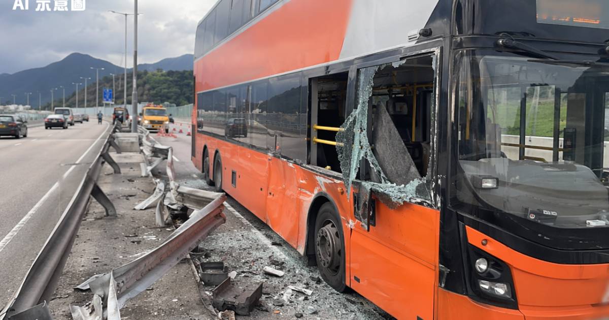 龍運巴士閃避切線車失控撞欄 下層車窗碎裂乘客浴血