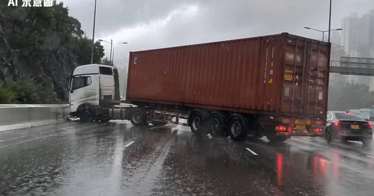 屯門公路貨櫃車黃雨跣胎「神龍擺尾」橫跨3線｜車CAM直擊驚險瞬間