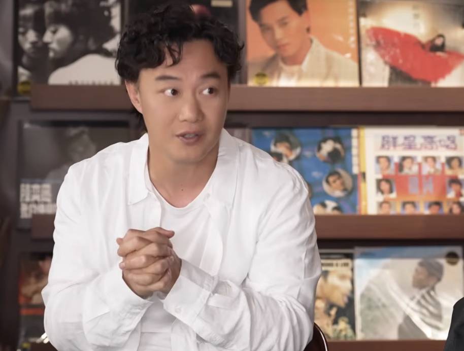 陳奕迅 我需要的只是愛 陳奕迅回憶初出道錄好歌曲被禁派台的日子。(圖片來源:華星唱片)