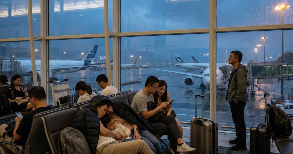 颱風巴威狂襲｜兩岸三地機場告急！「大量航班」取消 旅客行程大亂？