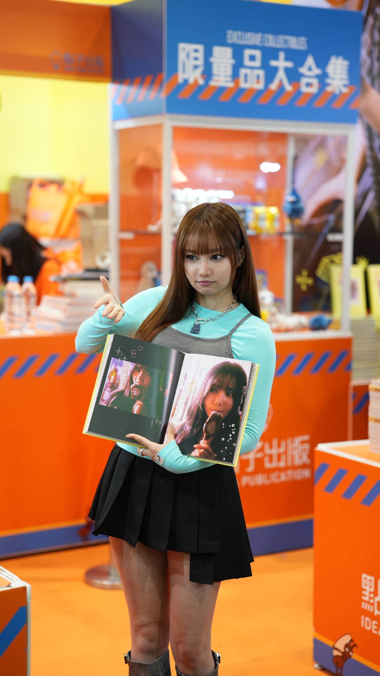 6249200218121376035.jpg/raw