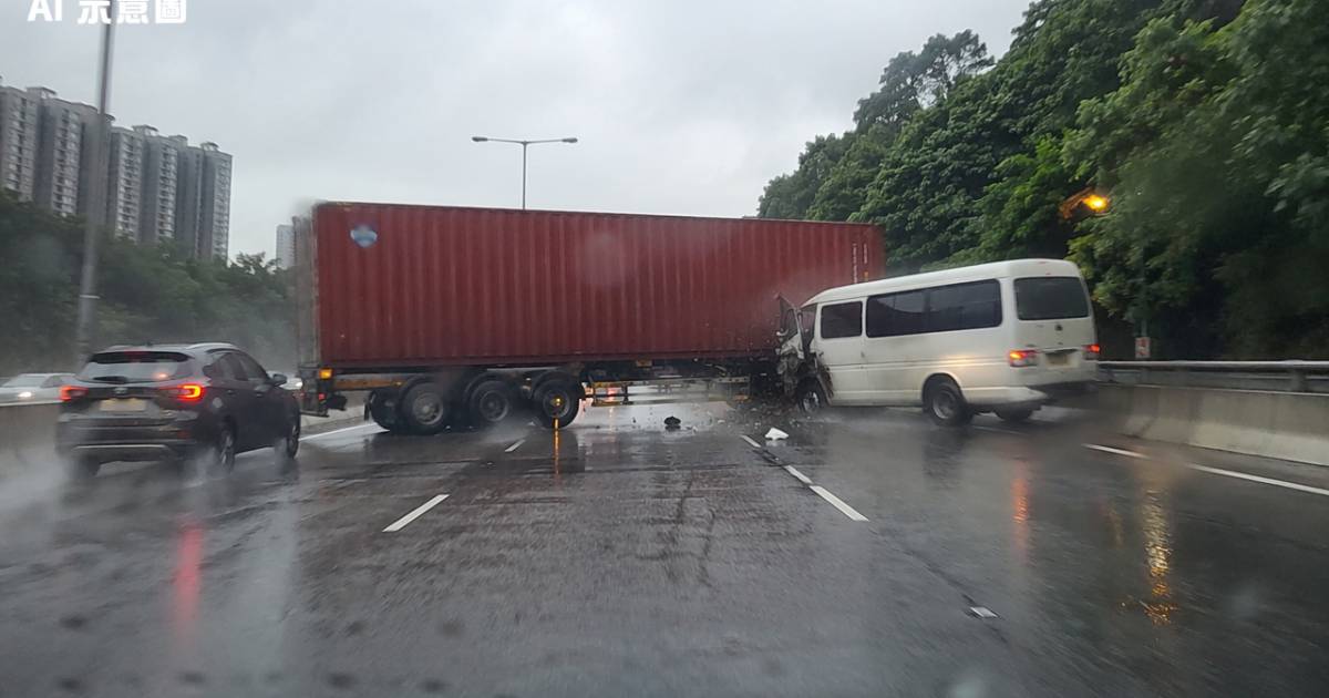 車Cam直擊｜屯公客貨車天雨甩尾橫掃三線 貨櫃車捱撞打橫封路