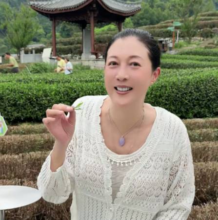 吳綺莉罕談吳卓林身世 公開成龍拒認女兒真相 爆男方得知懷孕後第一回應 決裂27年恩怨內幕