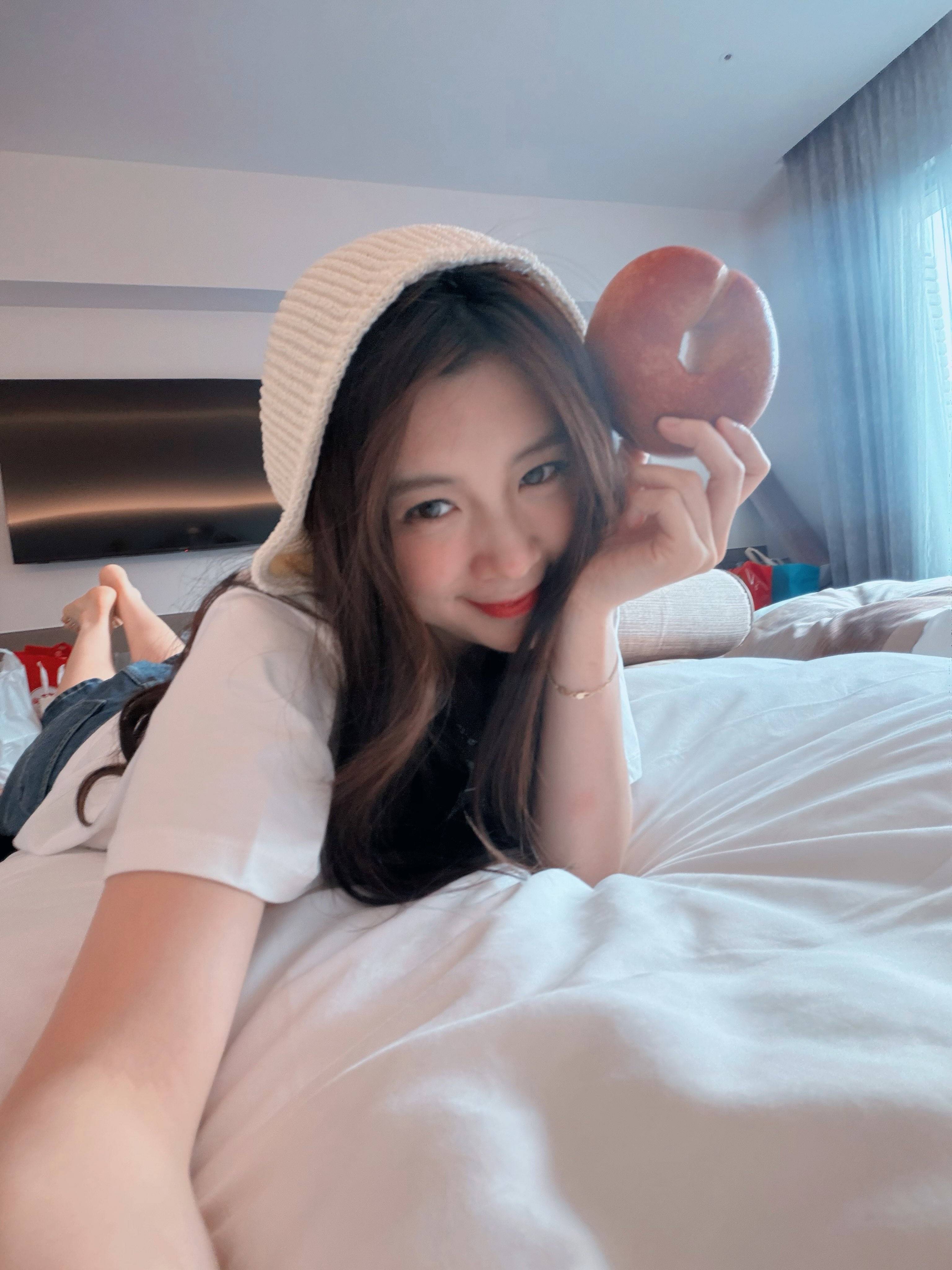 王家晴 8點直樂 (圖片來源:IG@candyw1219)