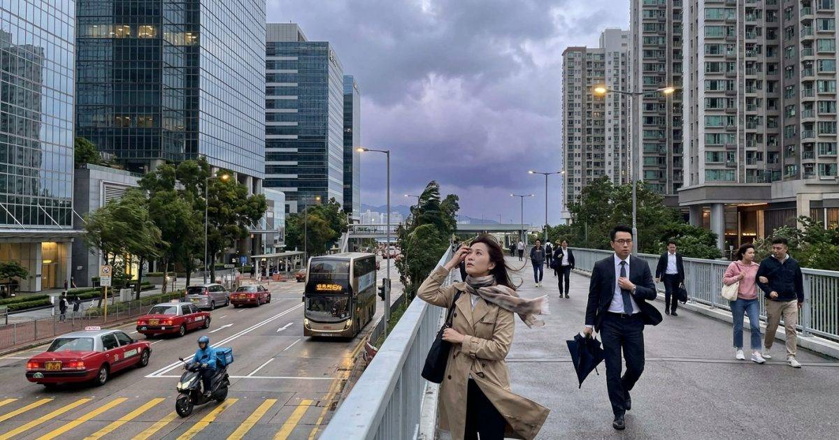天氣突變！｜雙低壓區夾擊香港 天文台警告：周末或有「回馬槍」殺到？