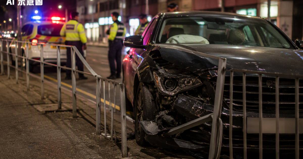 33歲男紅磡揸車直撞欄杆 警員搜查車廂揭發驚人內幕