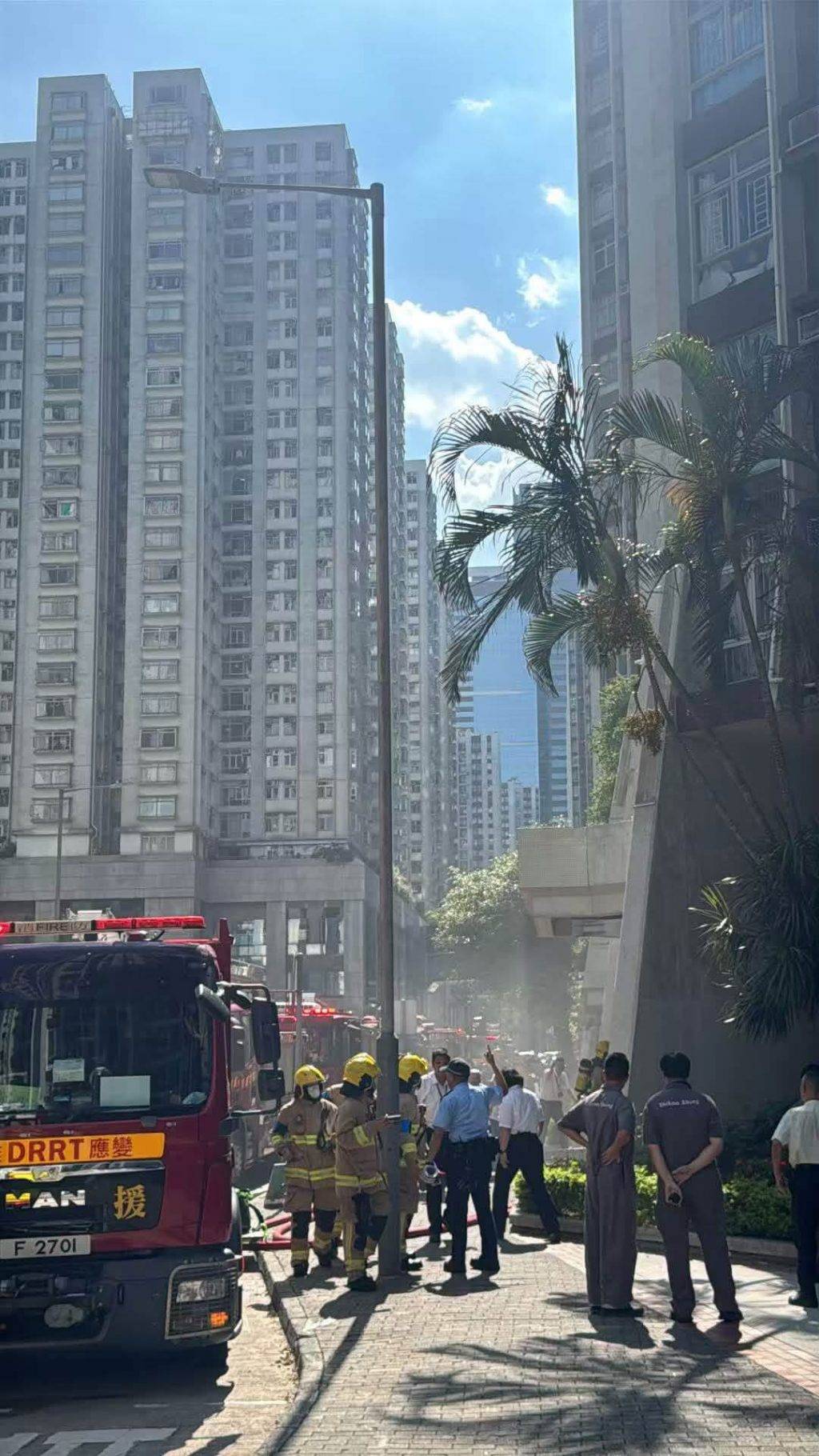 太古城火警 冷氣機起火 (圖片來源:丁江浩Facebook)