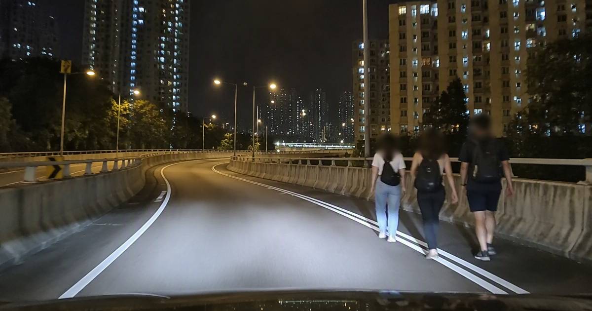 屯門70公里行車天橋驚現3行人｜司機出彎嚇見一幕