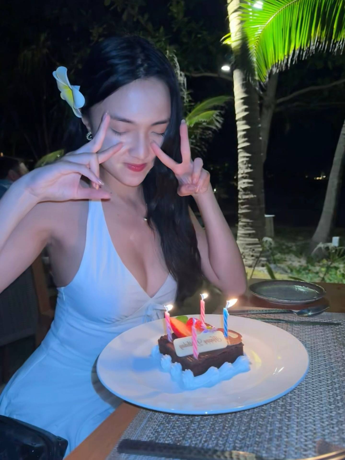 晚吹怨女俱樂部 監獄式戀愛 (圖片來源:IG@_evelyn____wcy)