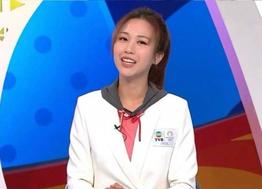 女神配對計劃2 何沛珈 何沛珈被網民狂插,指她做《東張西望》主持多年依然毫無進步。(圖片來源:TVB)