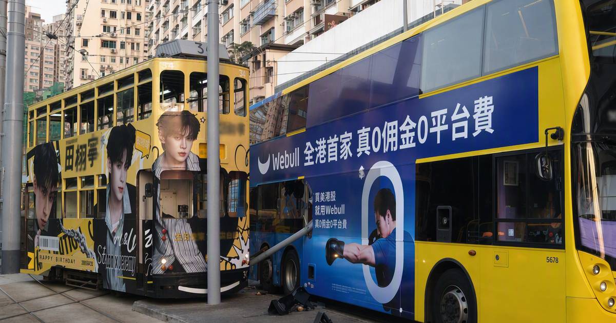 1人傷｜西環電車出軌撞燈柱　途經城巴下一秒出事