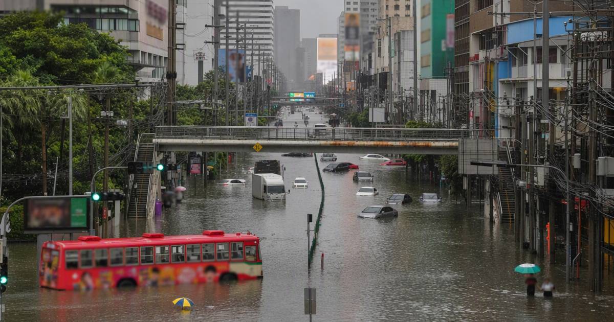 曼谷暴雨水浸60厘米全市50區陷入危機