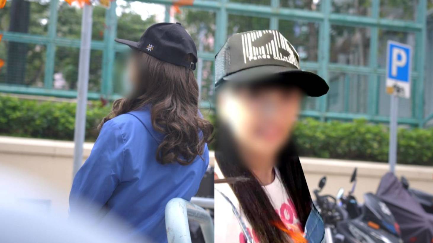 東張西望 婚外情 楊小姐(左)與蕭小姐的大婆與小三聯盟終決裂。(圖片來源:TVB)