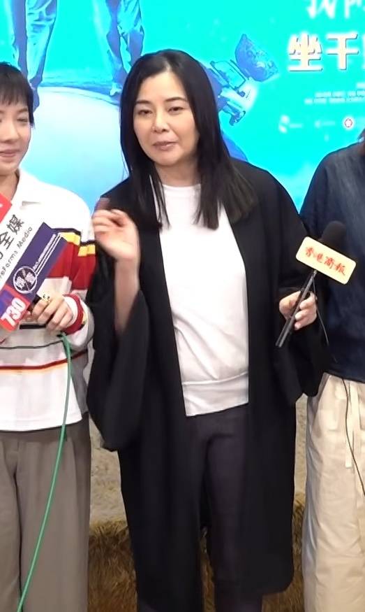 我阿爹想旅行 張家輝 蒙嘉慧笑言唱歌跳舞唔係強項,張家輝即接話:「佢梗係負責講嘢啦!」(圖片來源:YouTube@Viu1 HK)