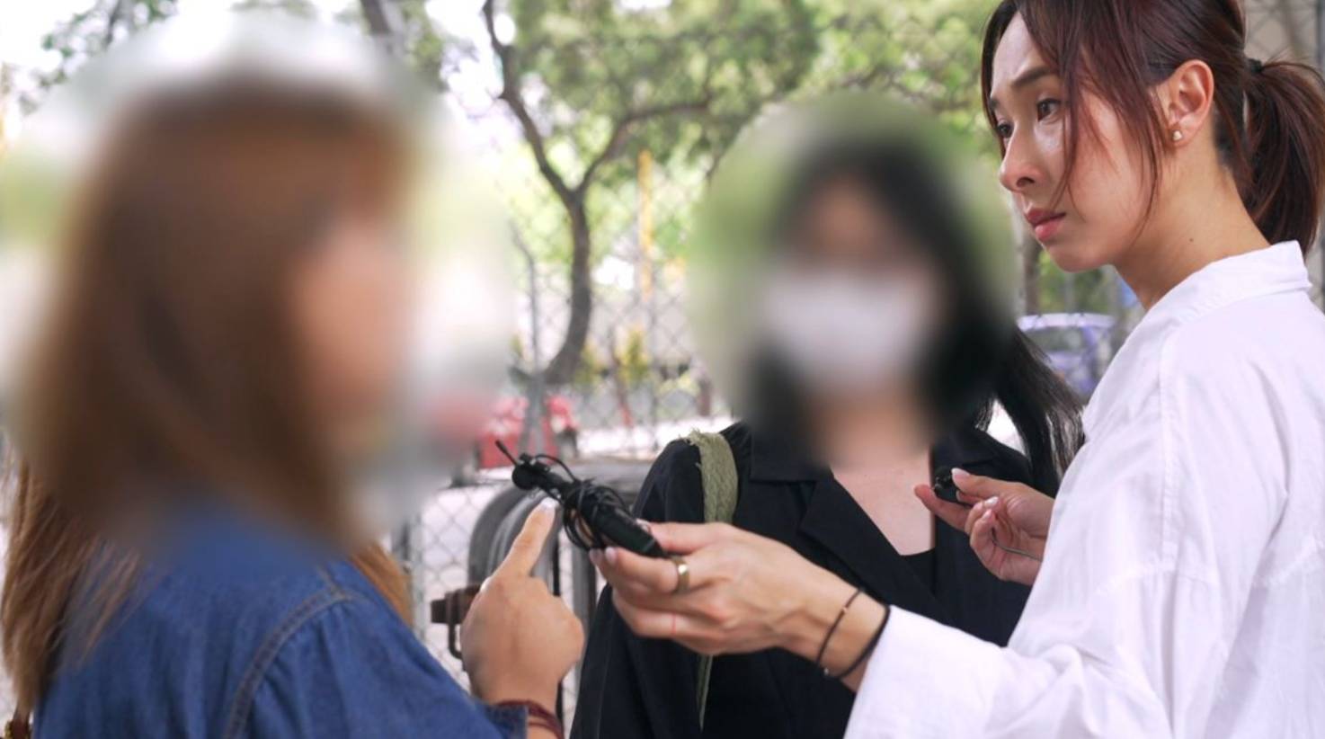 TVB 東張西望 蕭小姐指楊小姐曾到其子學校騷擾。(圖片來源:TVB)