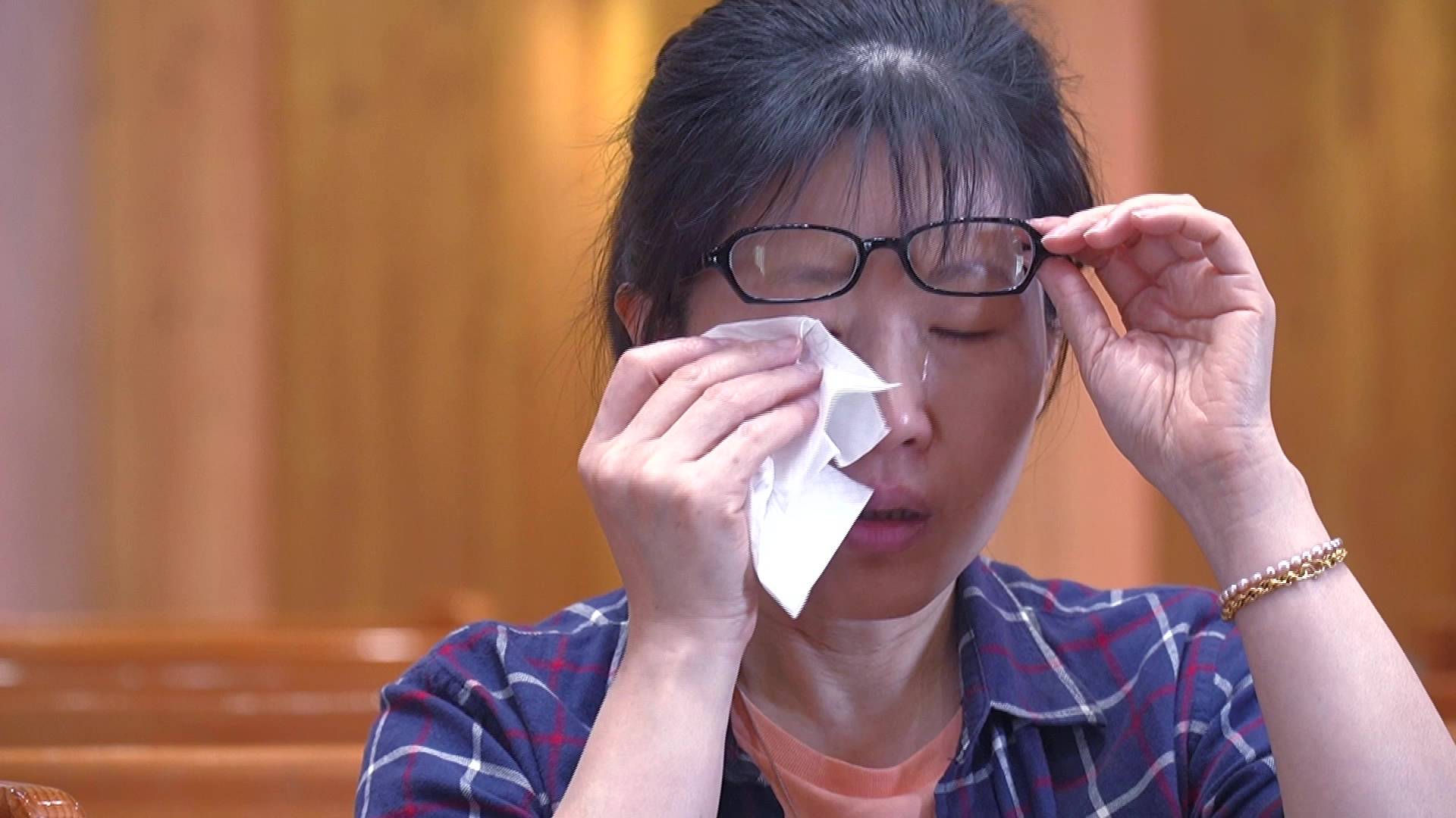 醫生你有病 蔡伯羌 為孩子落淚的一幕打動不少網民(圖片來源:TVB)