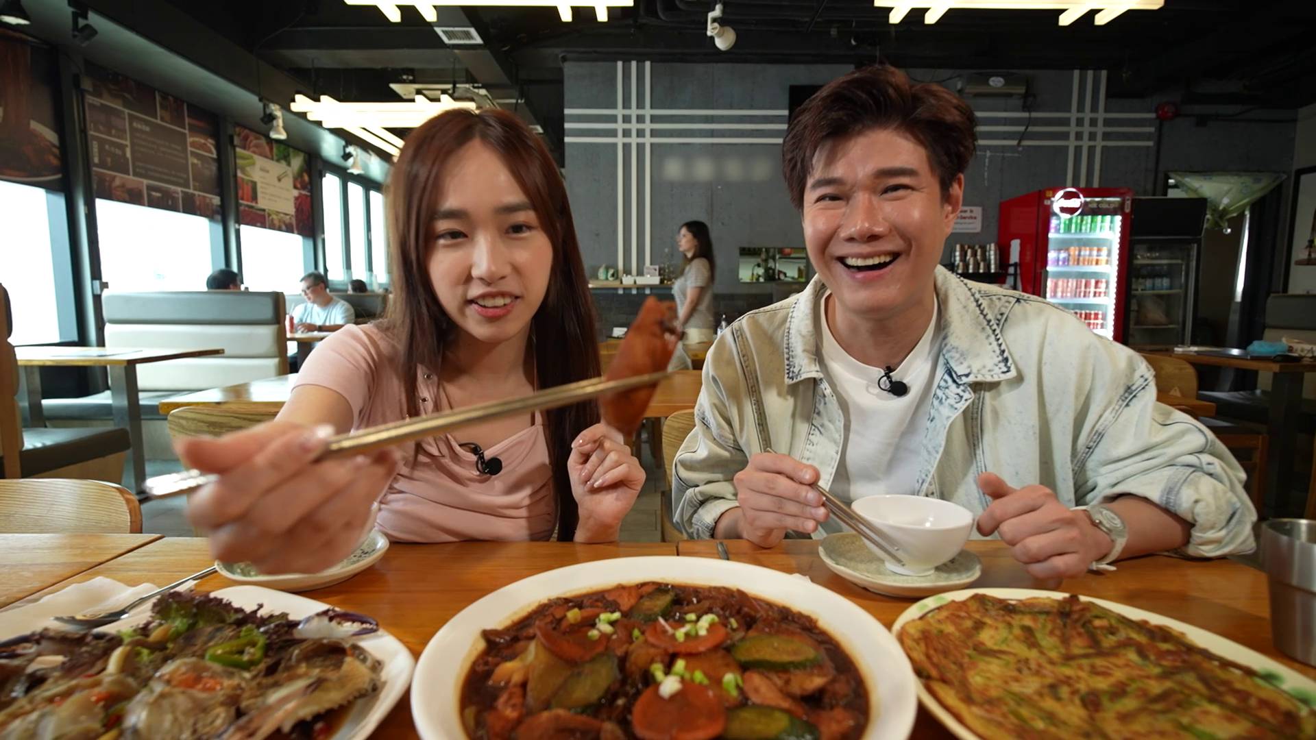美食新聞報道 張與辰 (圖片來源:TVB)